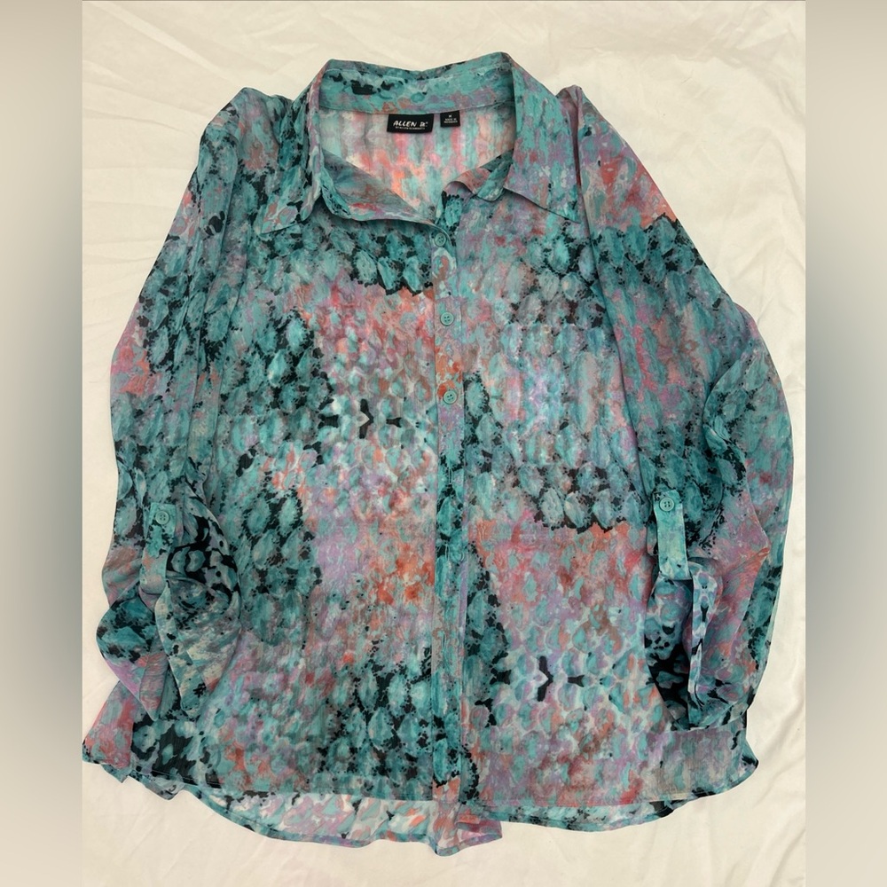 Allen B. Shirt Women MEDIUM Blue Geometric Button Up Collared Long Sleeve CASUAL